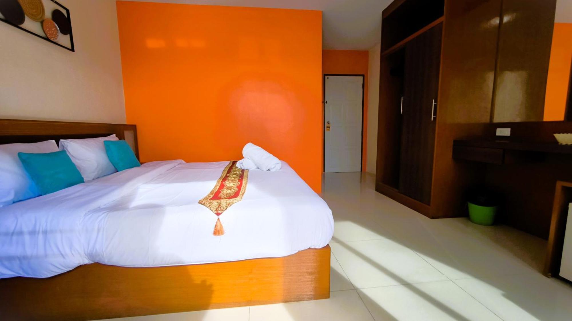 Lucky Buako Hotel パトン エクステリア 写真