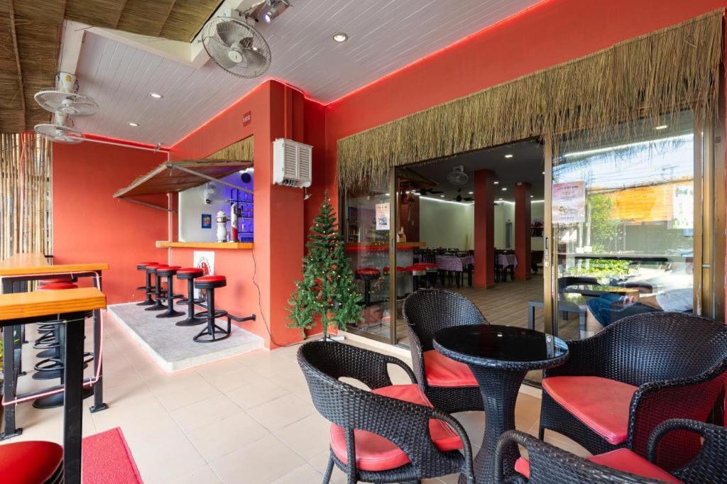 Lucky Buako Hotel パトン エクステリア 写真
